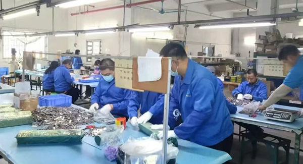 赶货践诺 致谢每一位同行者|广有五金&东莞合页